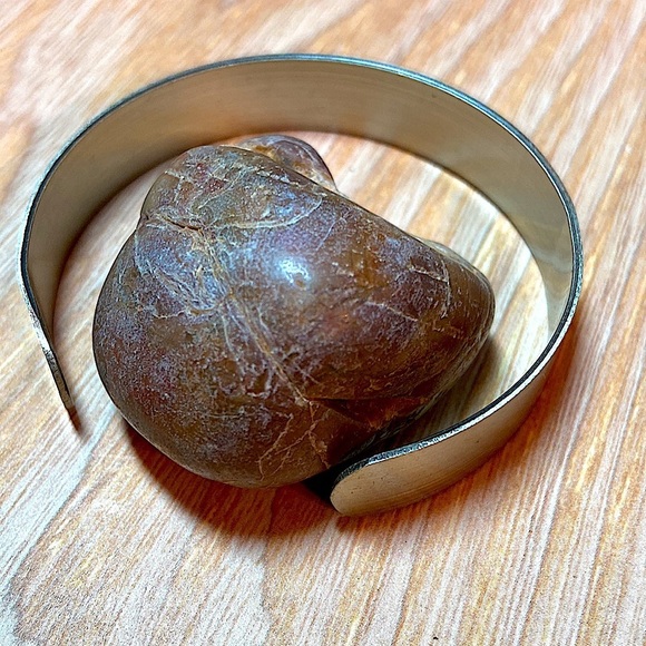 The Serenity Prayer Embossed Brushed Stainless Steel Unisex Cuff Bracelet. - Picture 4 of 4